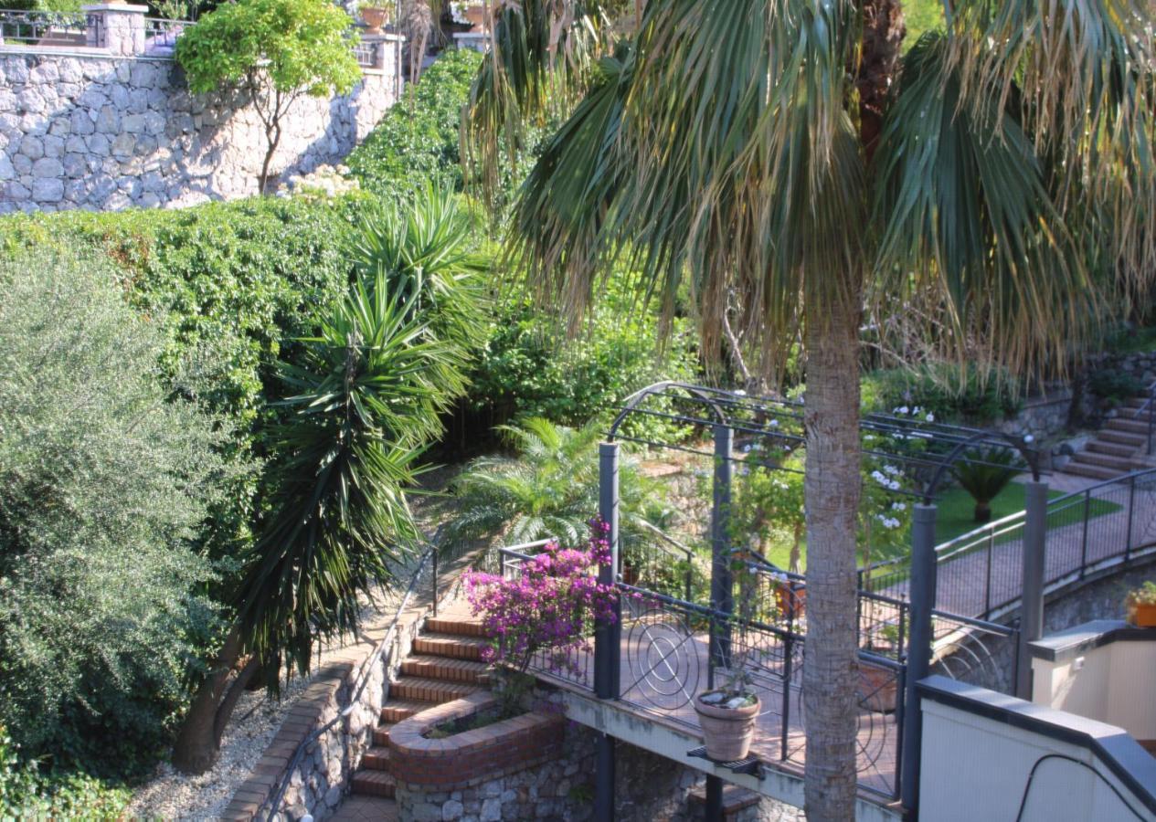 Taormina Helas Apartment By Taormina Holidays Exterior foto